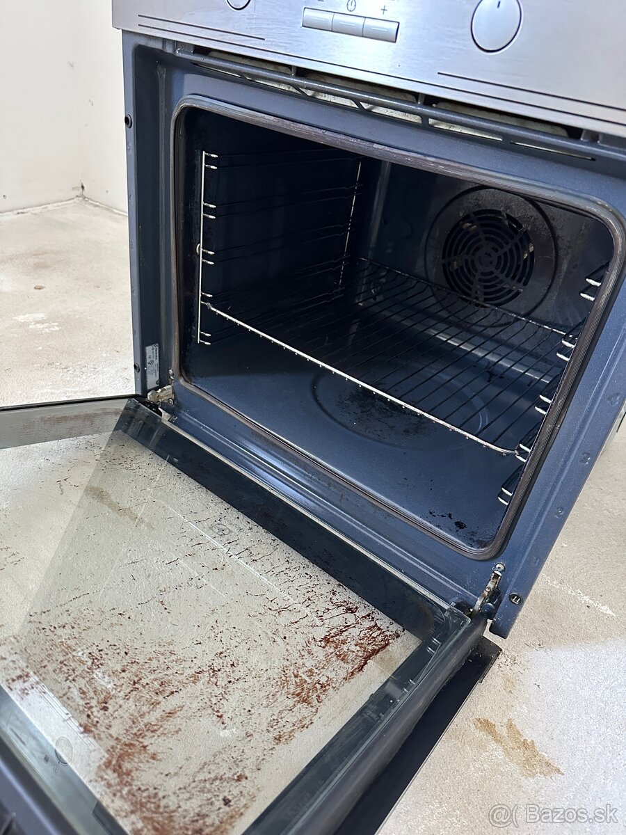 Vstavané kuchynské spotrebiče a práčka - 10