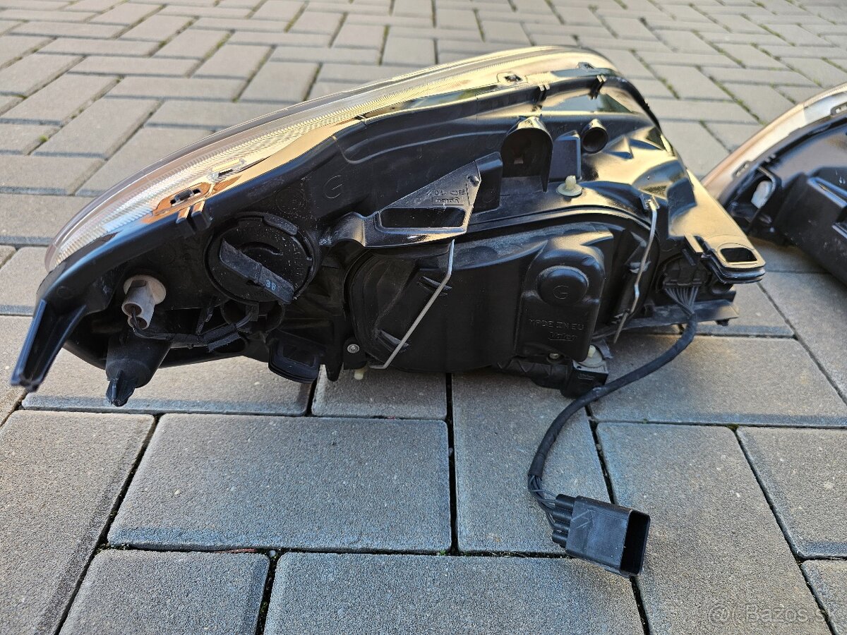 Xenony original Volvo XC60 ako nove, neposkodene - 10