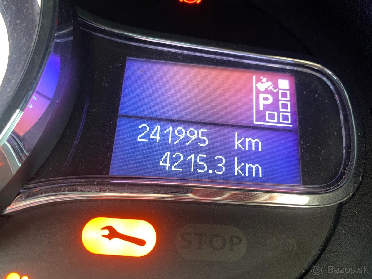 Renault Megane GRANDTOUR 1,5 DCi 2016 - 10