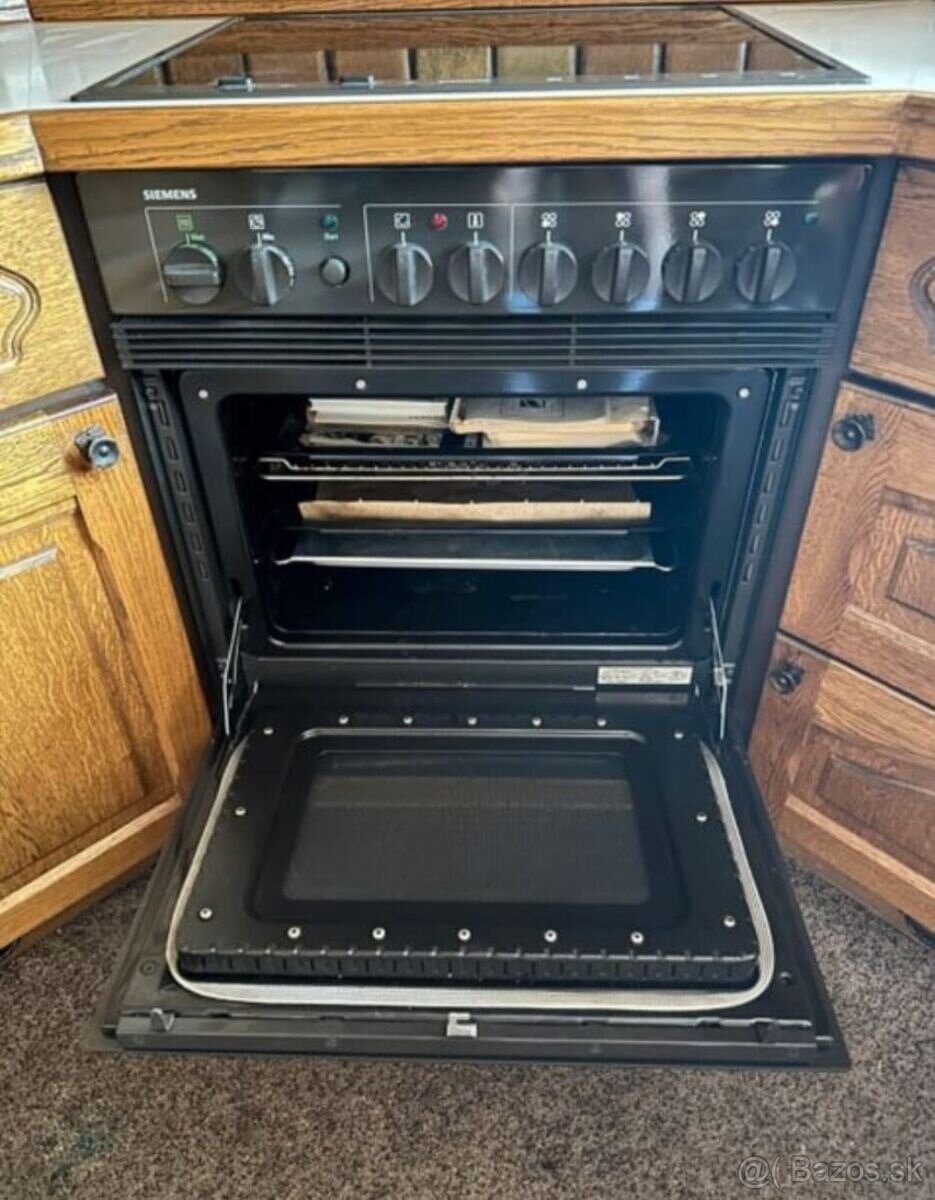 Dubová rustikální linka včetně spotřebičů, 5045 - 10