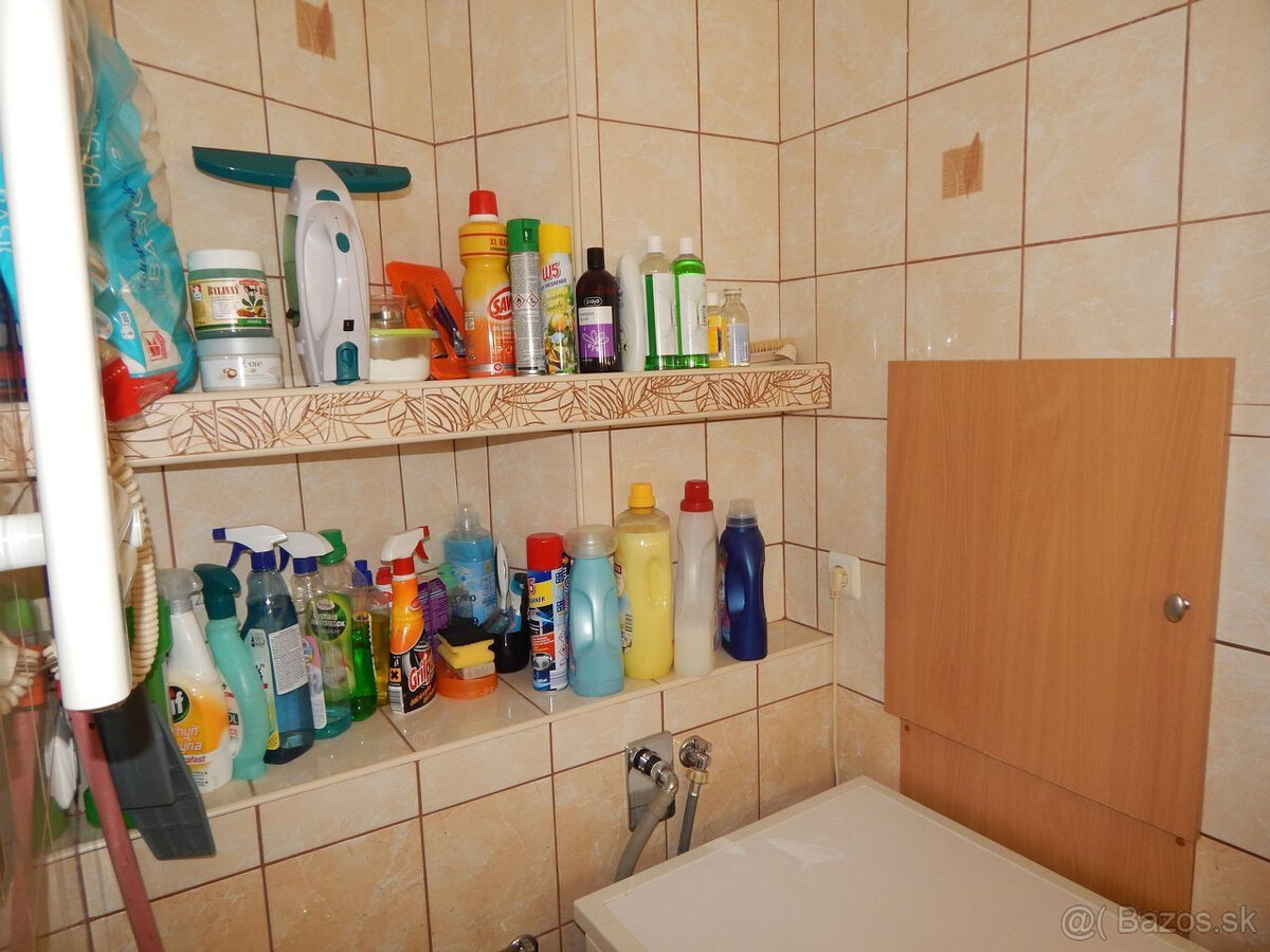 SPEKTRUM REALITY- Na Predaj garsónka, 23 m2 s loggiou , okre - 10