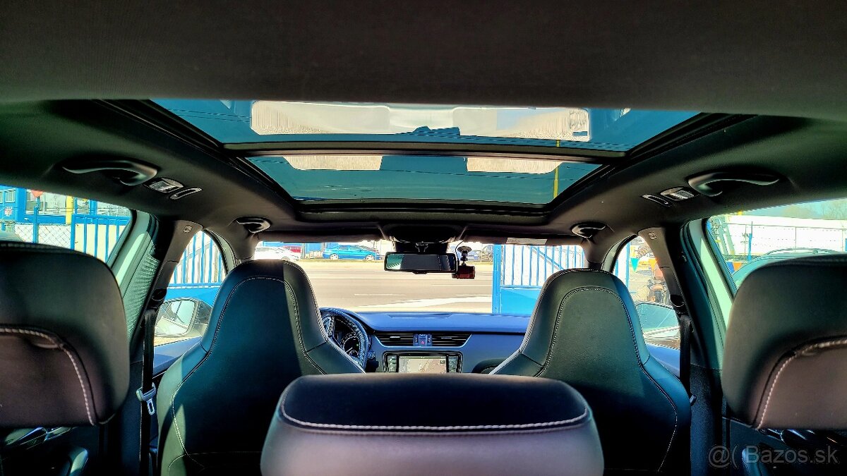 Škoda Octavia Combi 2.0 TDI DPF RS DSG - 10