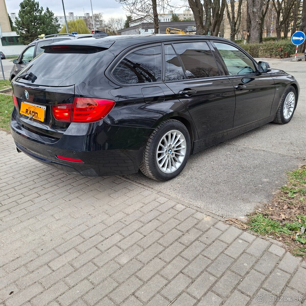 BMW Rad 3 Touring 316d - 10