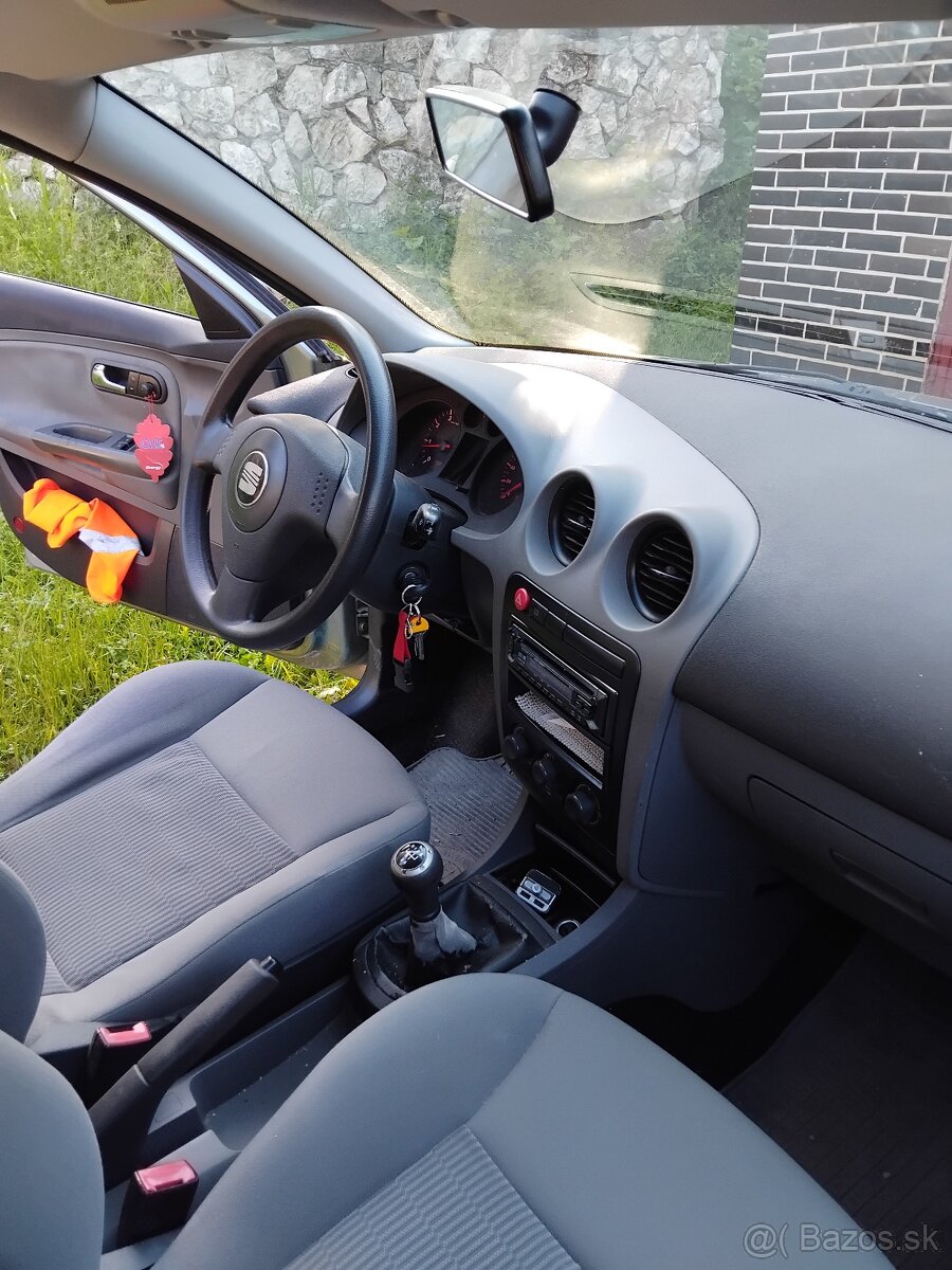 Seat cordoba1.2.47kw rok 2003 - 10
