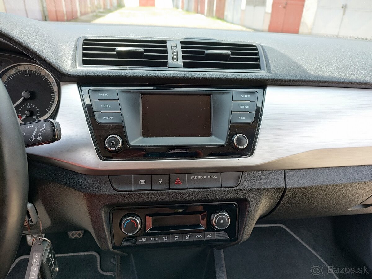 Škoda Fabia 3 combi 1,2 turbo 82kw - 10
