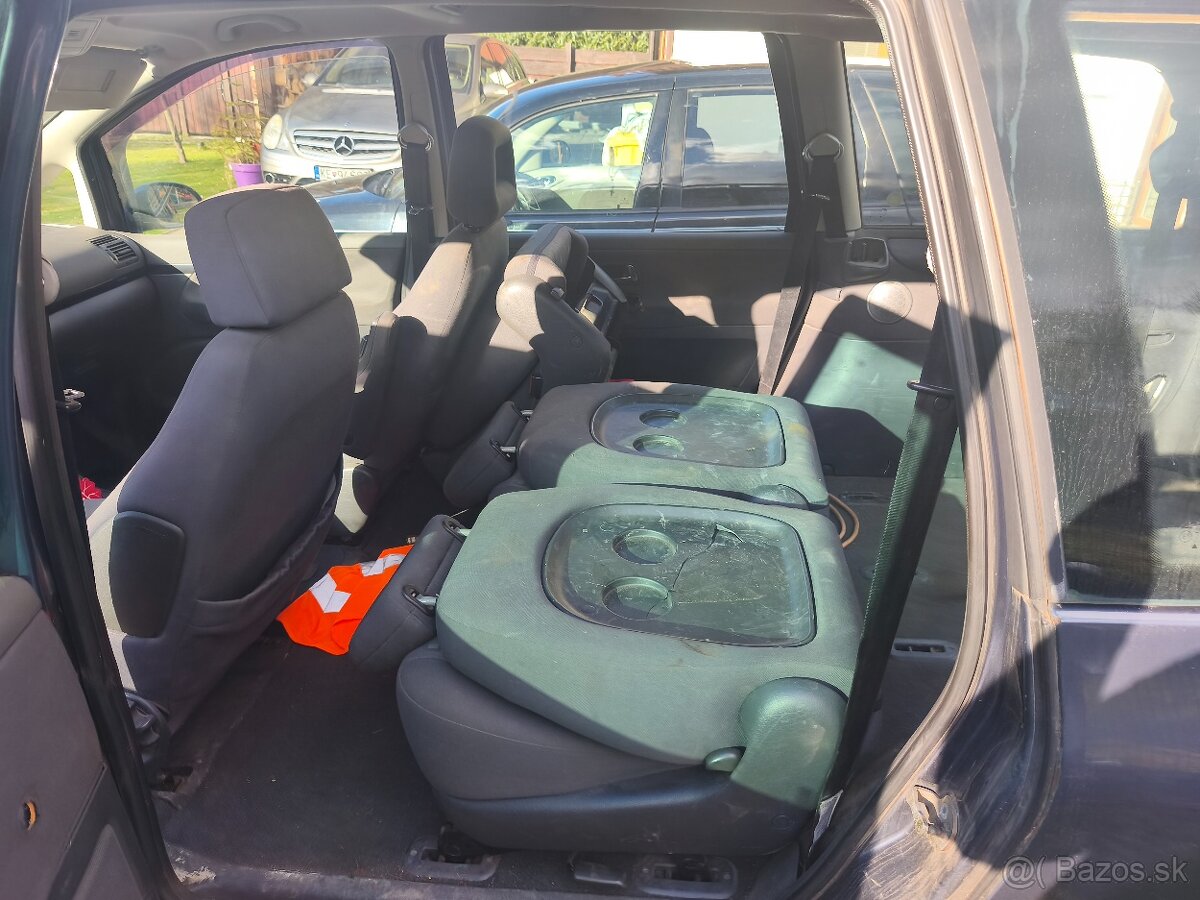 Predám Sharan 1,9tdi 85kw - 10