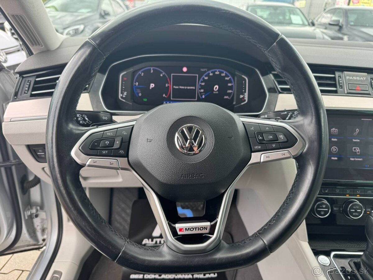 Volkswagen Passat Variant 2.0 TDI Elegance 4Motion DSG - 10