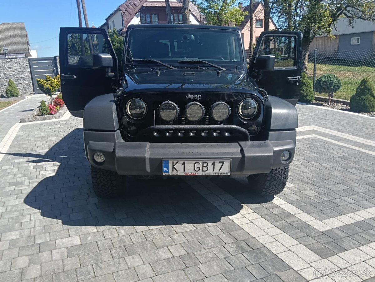 Jeep Wrangler 2.8 SPORT 4X4 - 10