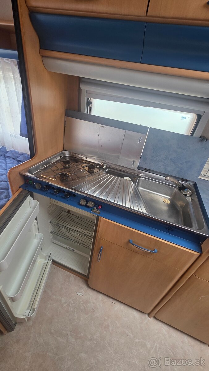 Obytny prives Hobby 440 - predstan + strieska, bojler - 10