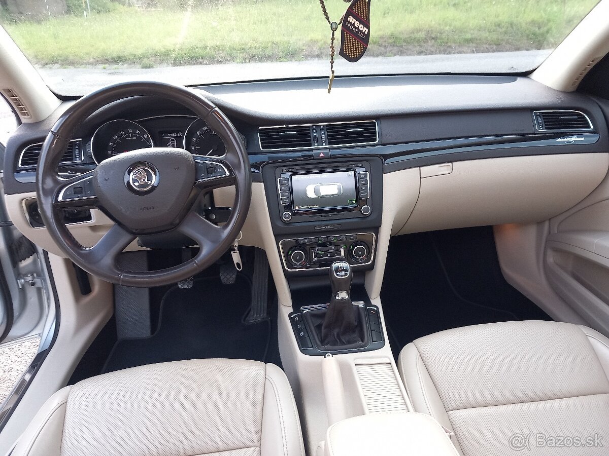 Škoda Superb Combi L&K 4x4 - 10