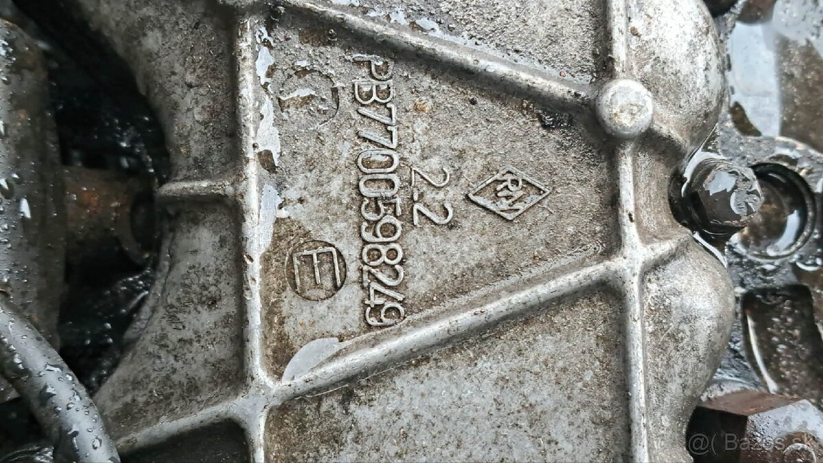 Renault 25 2.1 dízel veterán - 10