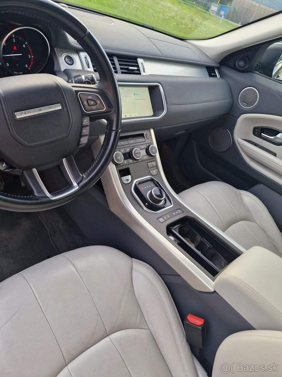 RANGE ROVER EVOQUE 2,0D 2017 - 10