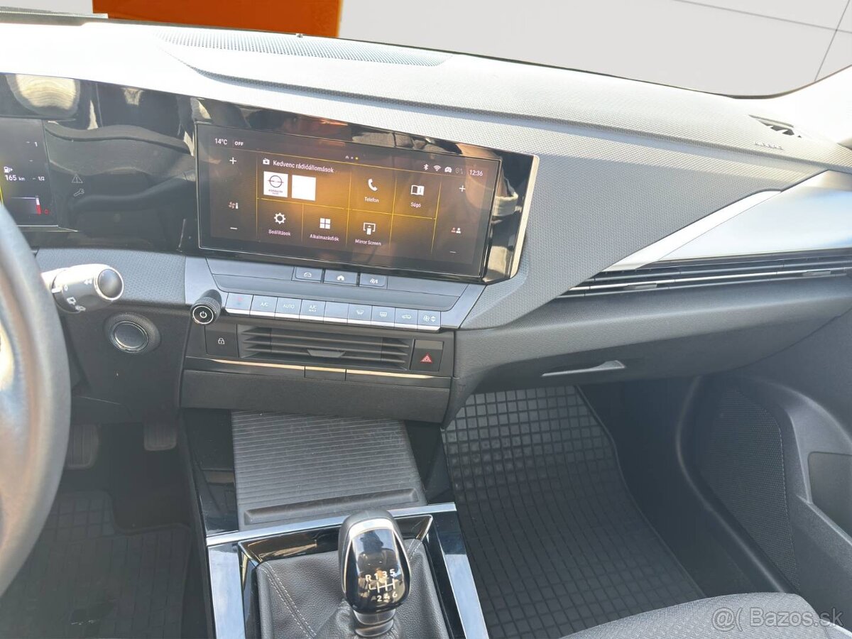 Opel Astra SPORTS TOURER - 10