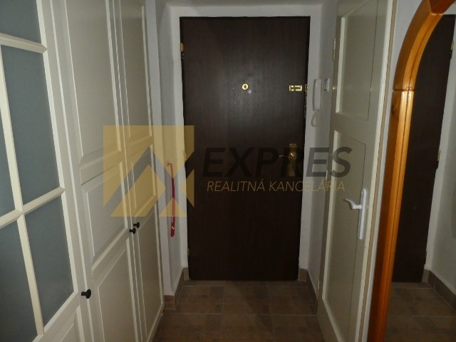 RK EXPRES - na predaj 1 izbový byt v Handlovej. - 10