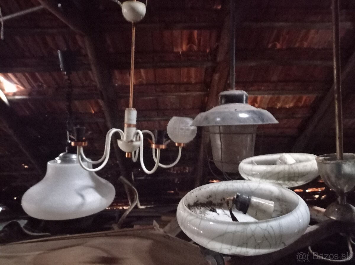 Priemyselne lampy a svietidla - 10