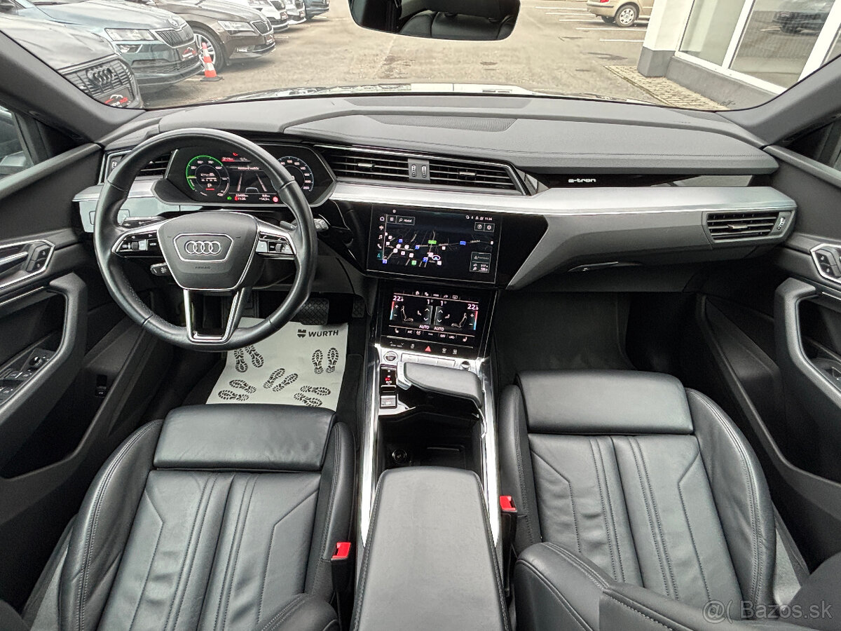 Audi E-tron 50 quattro S line Sivá - 10
