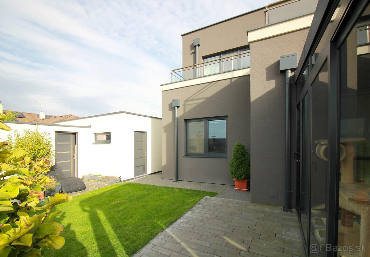 TOP PONUKA - Luxusný, zariadený, slnečný rodinný dom v - 10