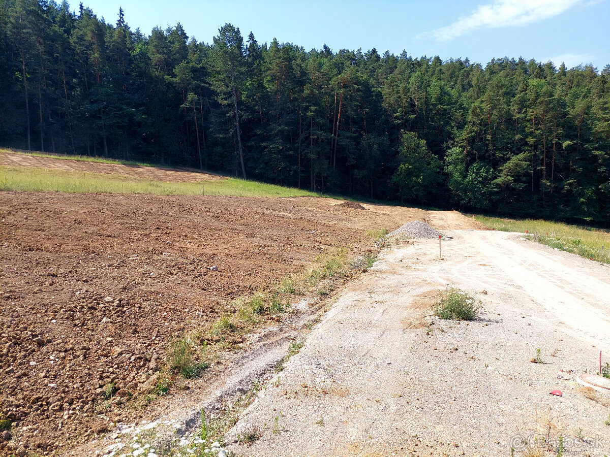 PREDAJ STAVEBNÝ POZEMOK NECPALY - 10