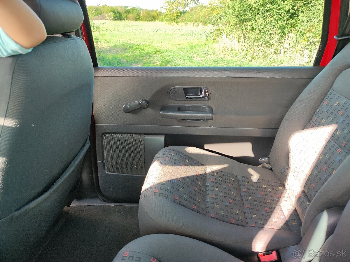 Volkswagen Sharan - 10