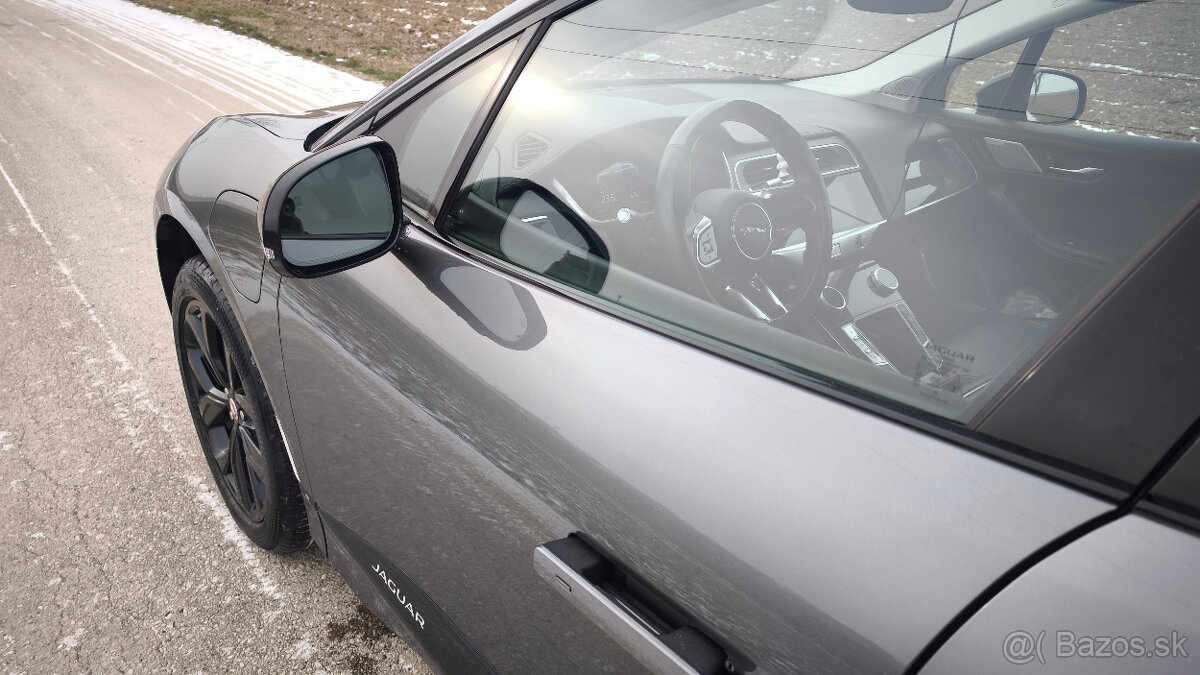 Jaguar I-Pace - 10