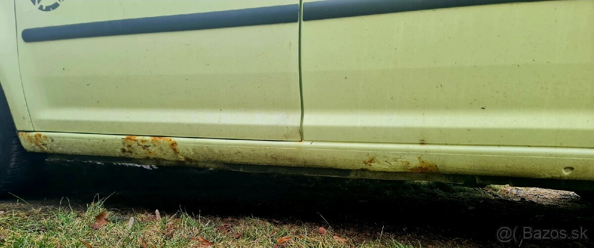 Predám VW CADDY 2.0SDI - 10