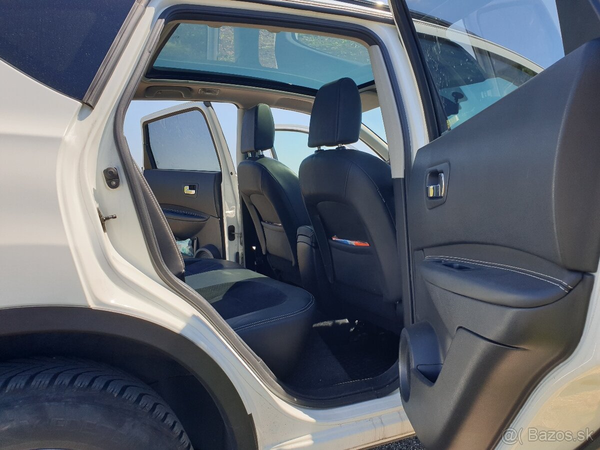 Nissan QASHQAI 1,6dCi 4x4 - 10