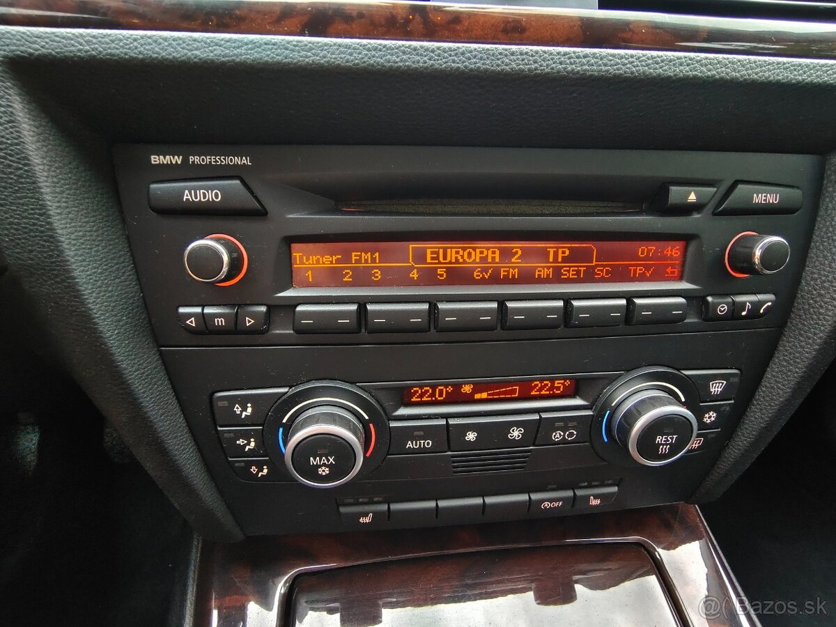 BMW 318d E90 • 2008 • 233tis km • 105 kW - 10