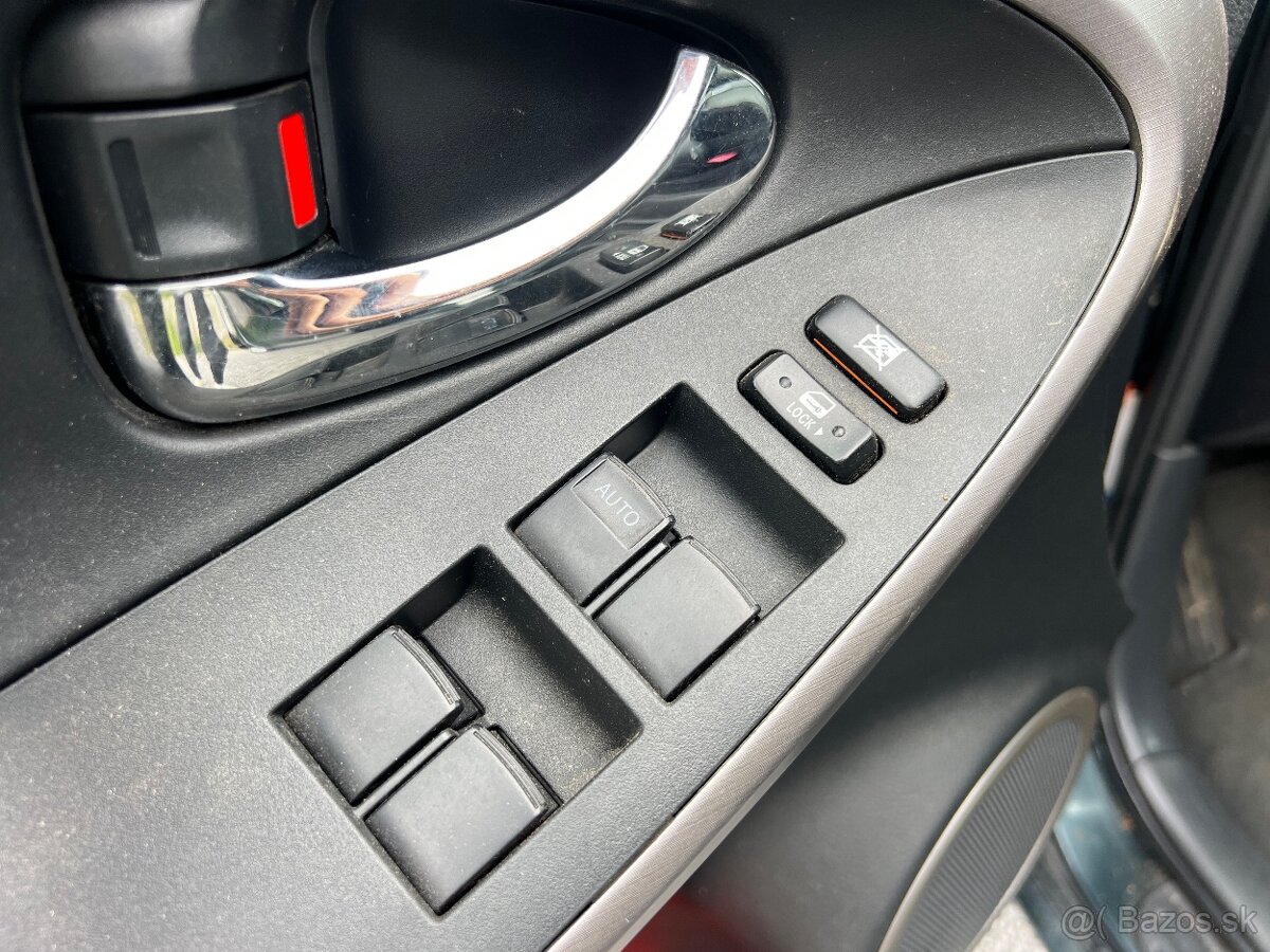 Toyota RAV4 2.2 D-4D 180 X+ - 10