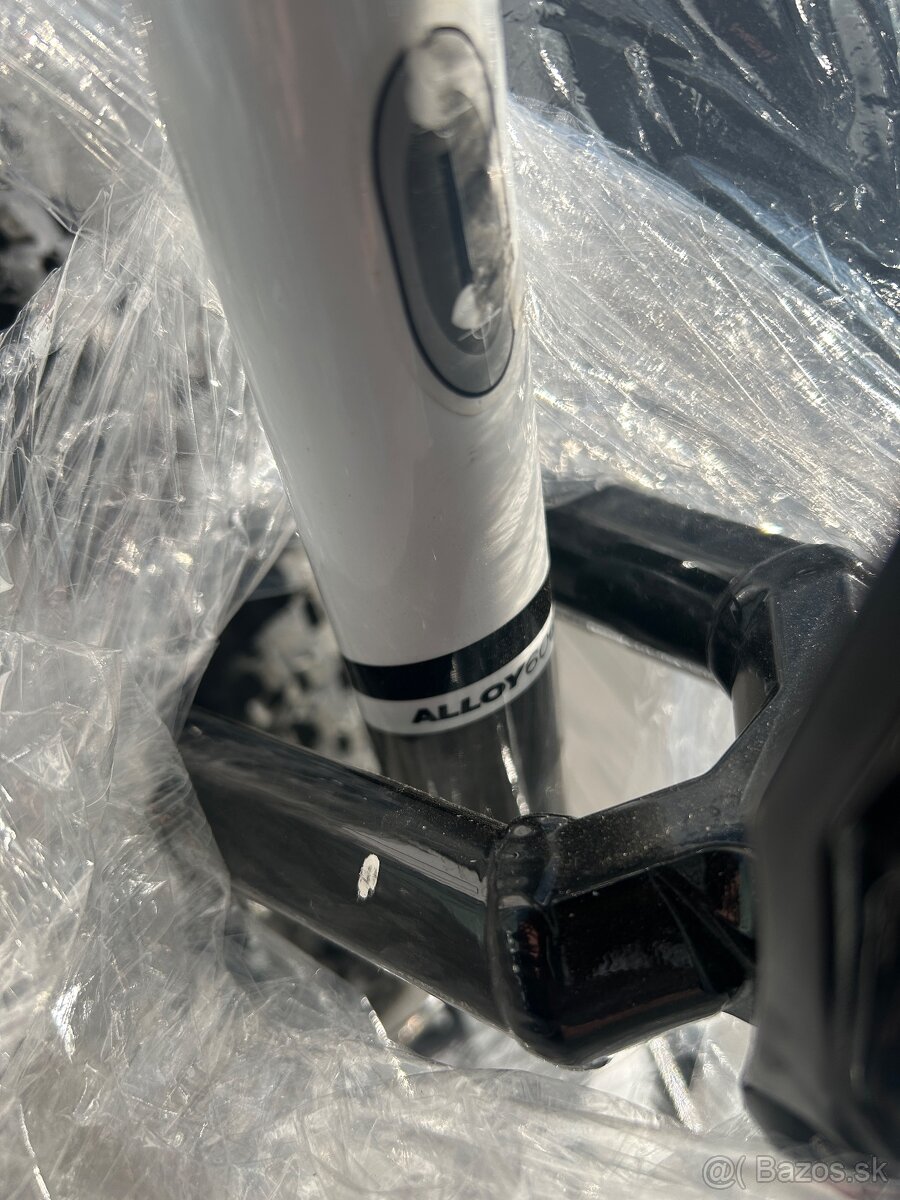 Horský bicykel Scott celoodpruzeny - 10