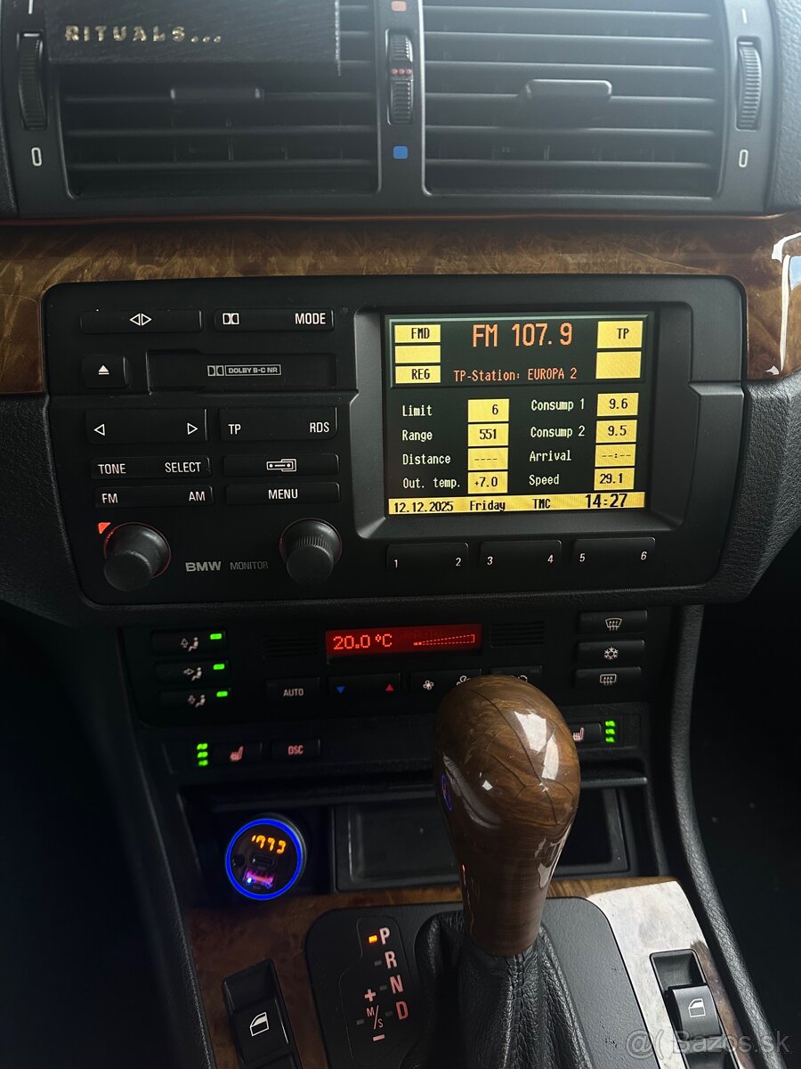 BMW E46 330d xDrive Touring | Automat | Koža | Xenóny - 10