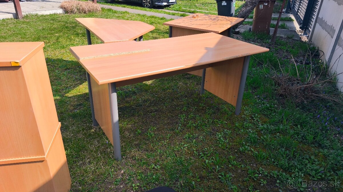 Kancelársky nábytok - 10