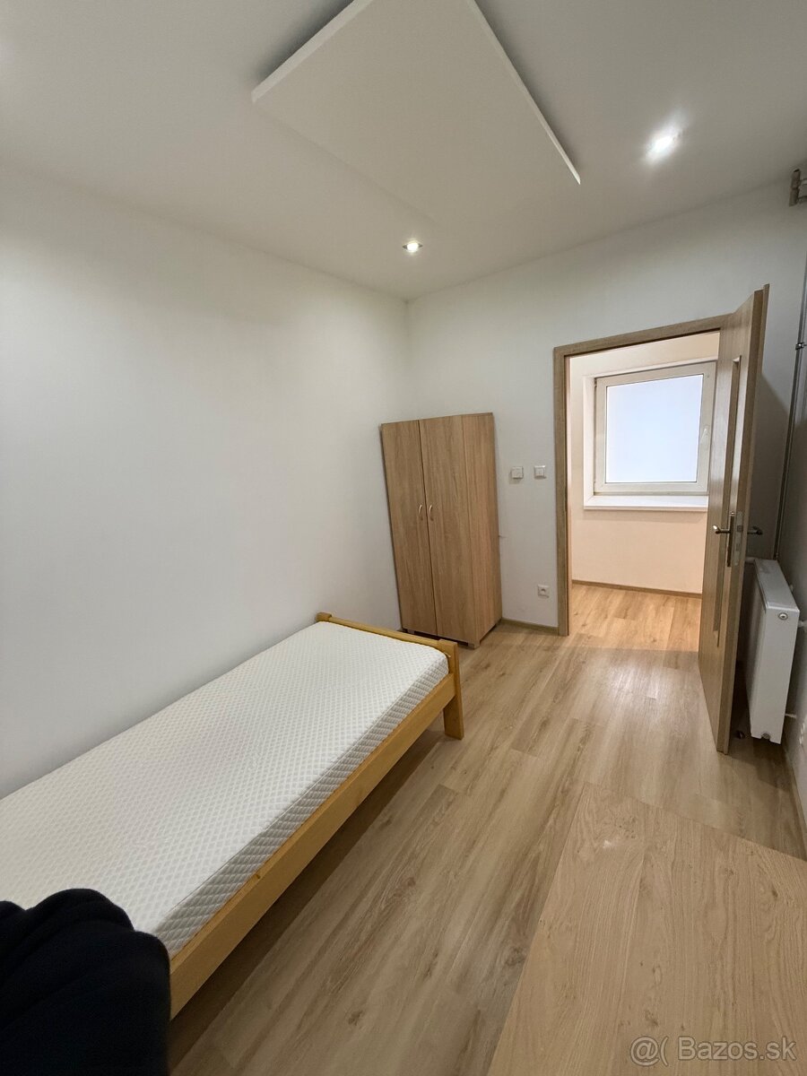 3 IZBOVÝ BYT NA PRENÁJOM 85m2 - 10