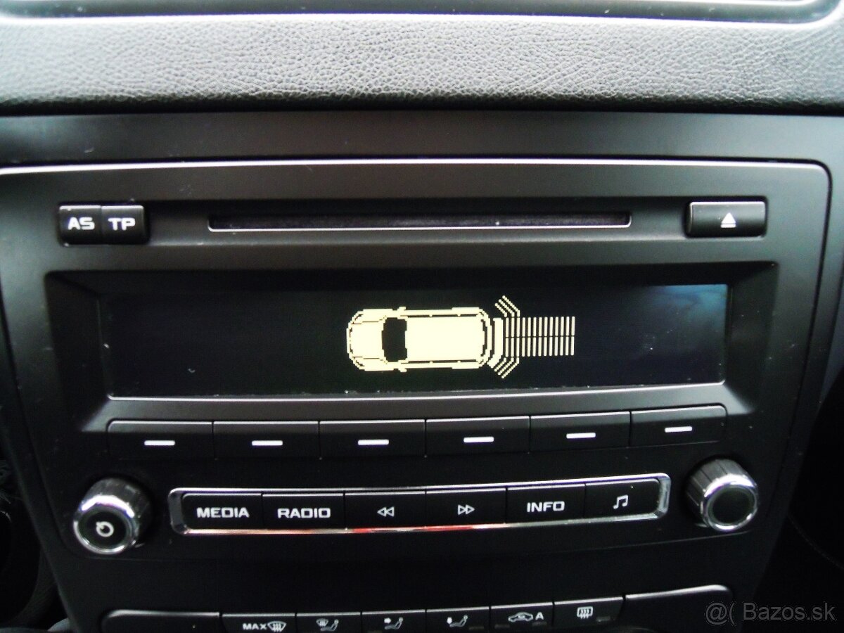 Škoda Yeti, 1.2TSi OUTDOOR - SERVIS - 10