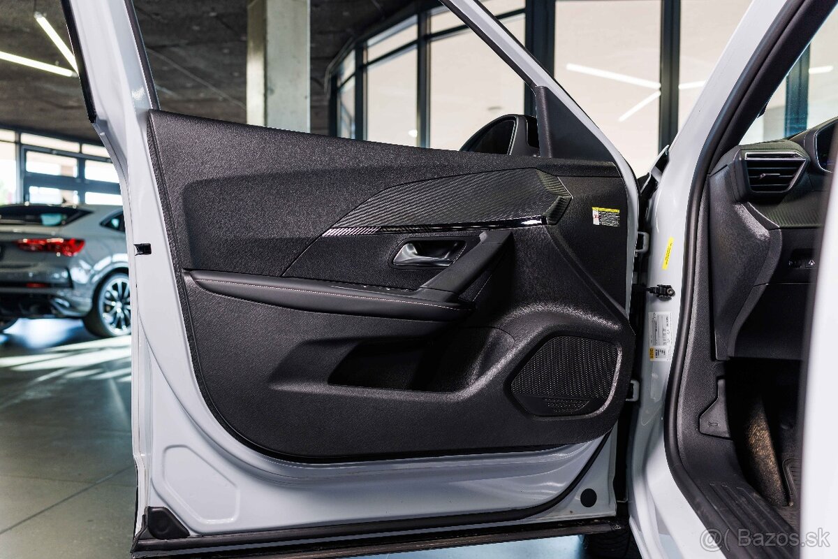 Peugeot 2008 1.2 PureTech Allure 130k AT/8 - 10