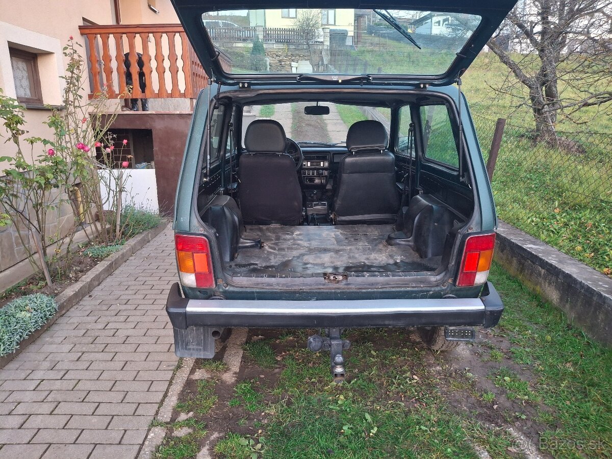 Lada Niva 1.7 (4x4) - 10