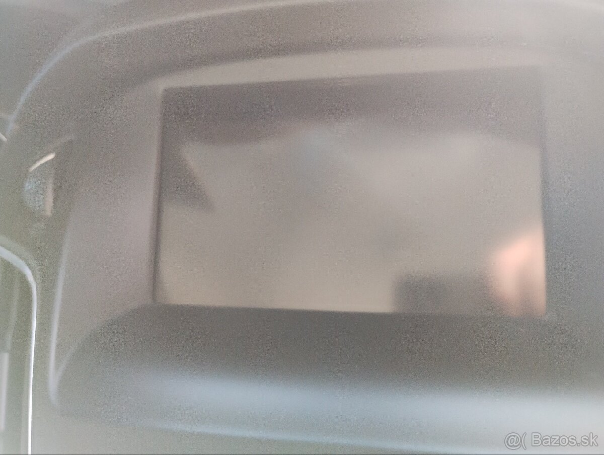 Predám vymením rádio Ford Sync2 - 10