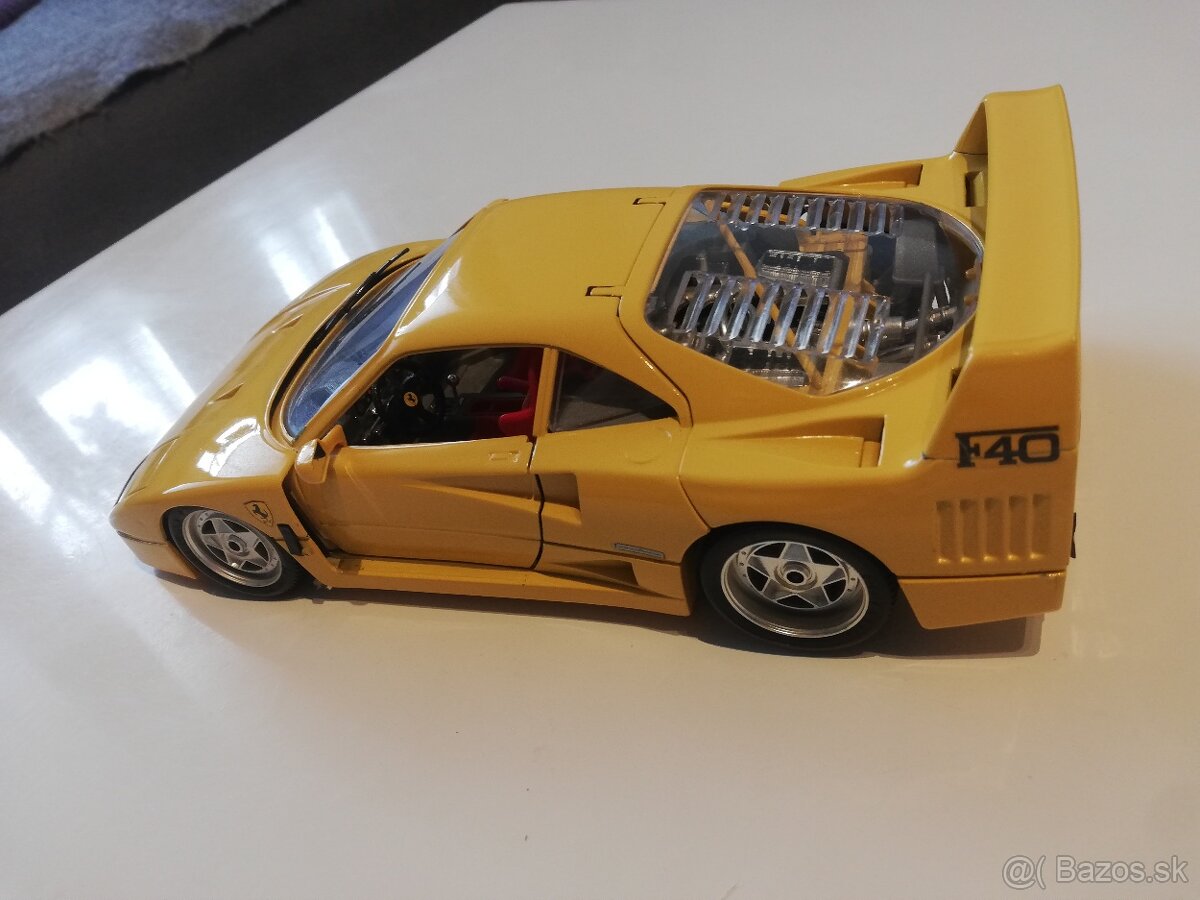 1:18 FERRARI F40 Bburago - 10