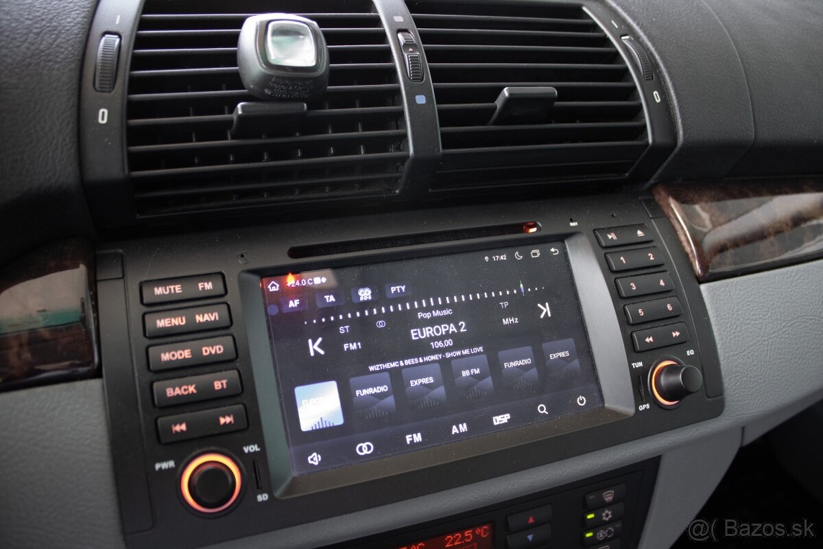 BMW X5 4.4i A/T - 10