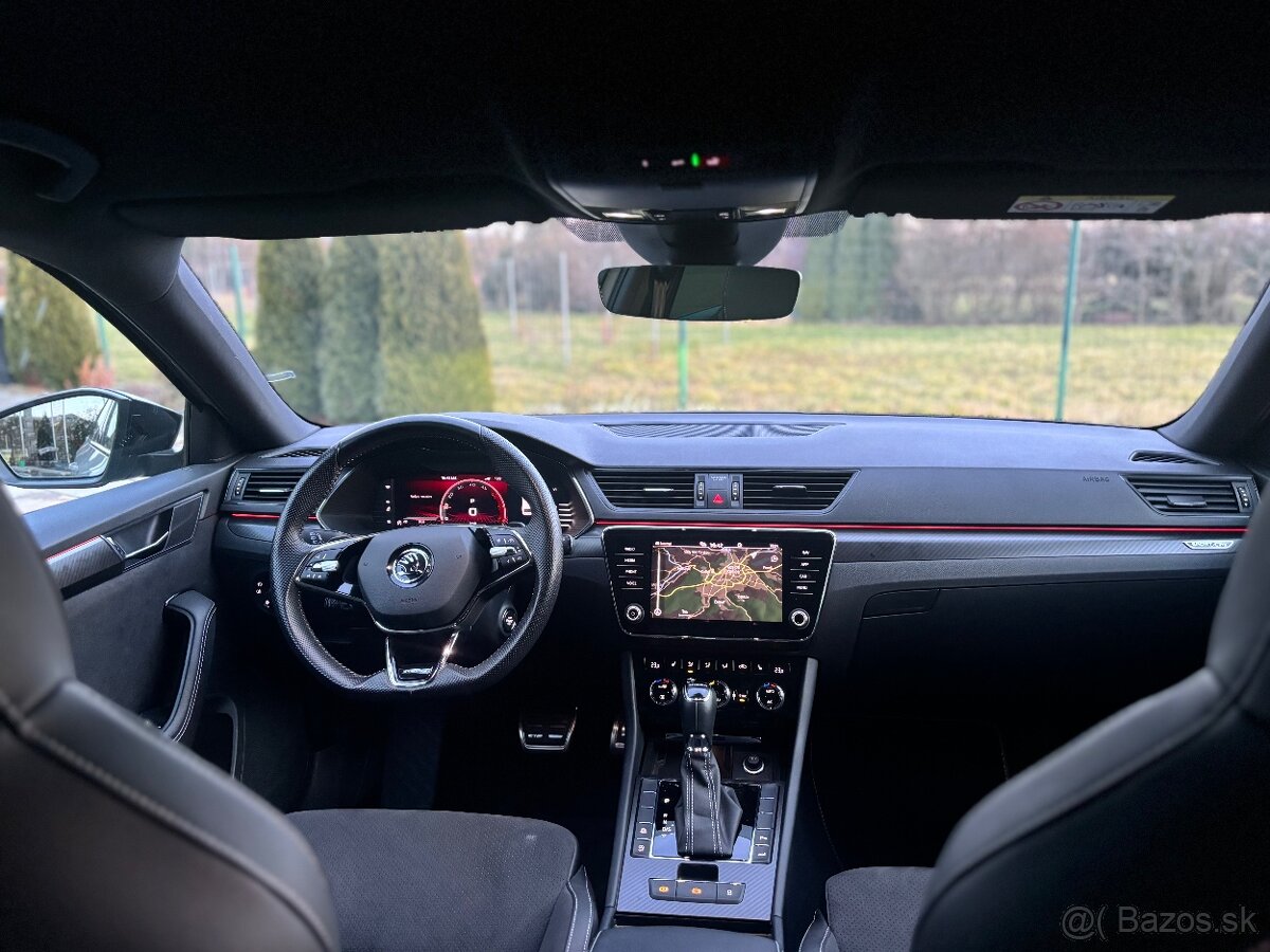Škoda Superb Sportline - 10