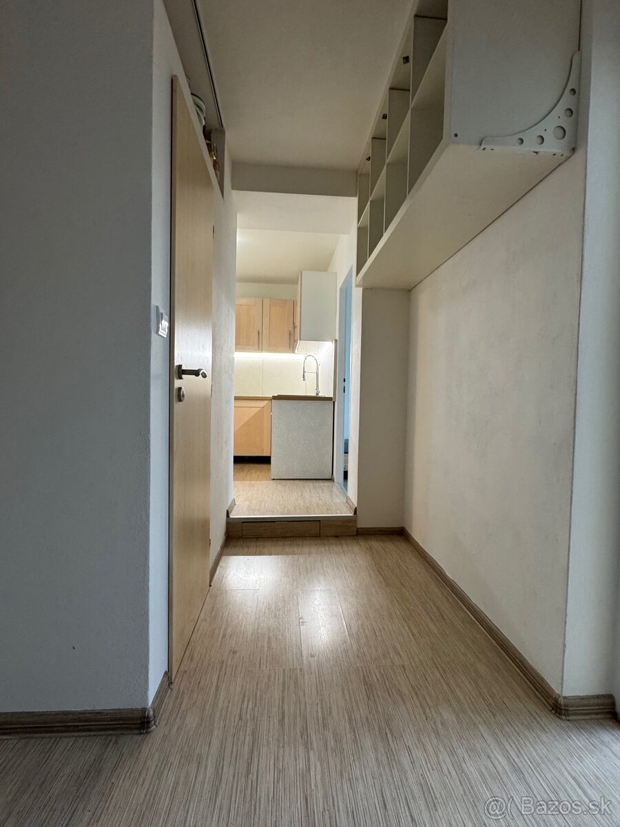 Prenájom 4 izbového bytu pre študentov - 10