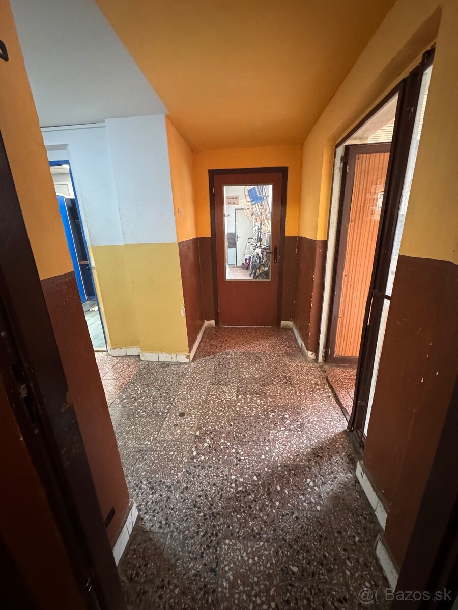 Budova Centrum Vranov n/T Družstevník - 10