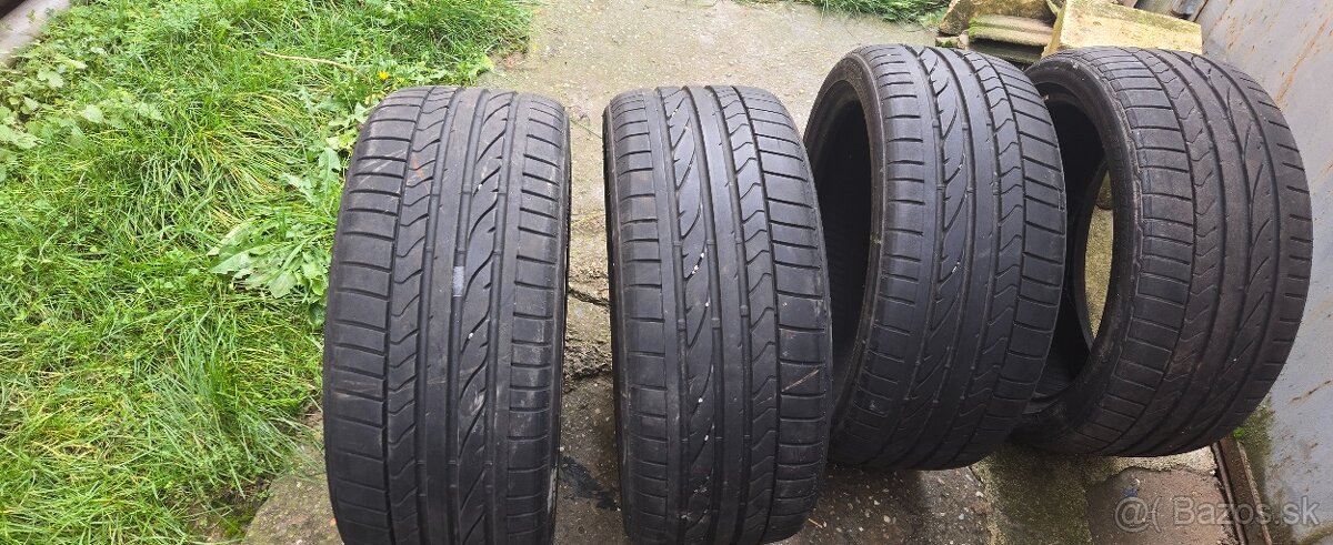 Bridgestone 215/40 R17 - 10