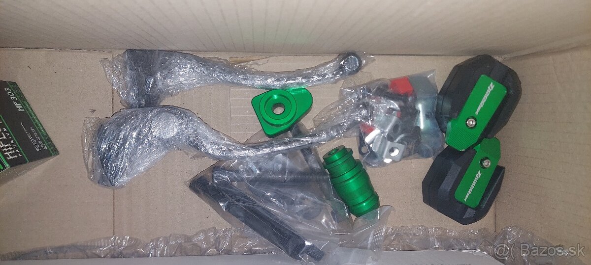 Kawasaki Z1000SX - 10