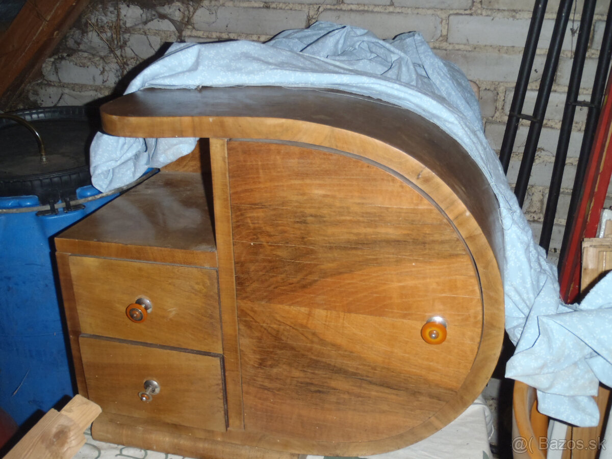 Nočné stolíky - 10