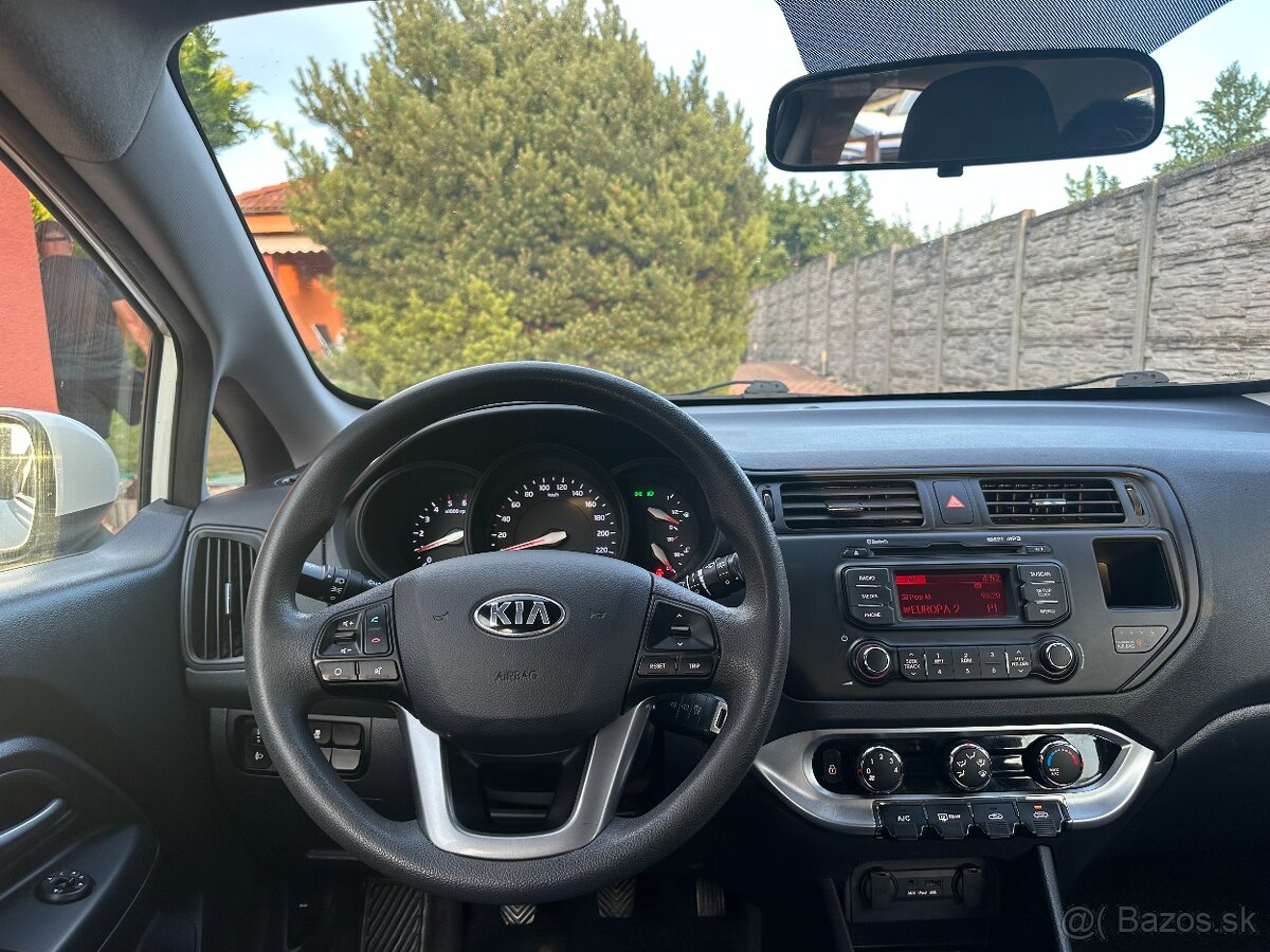 2014 Kia Rio - 10