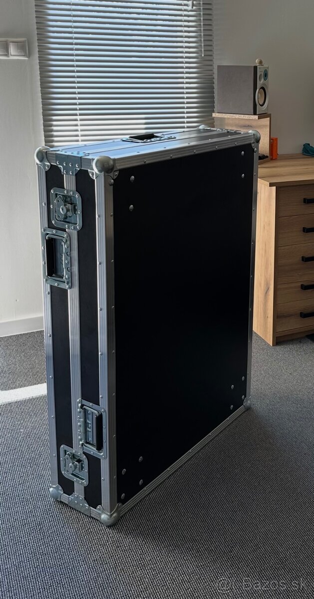 Stôl v Case - skladací - 10