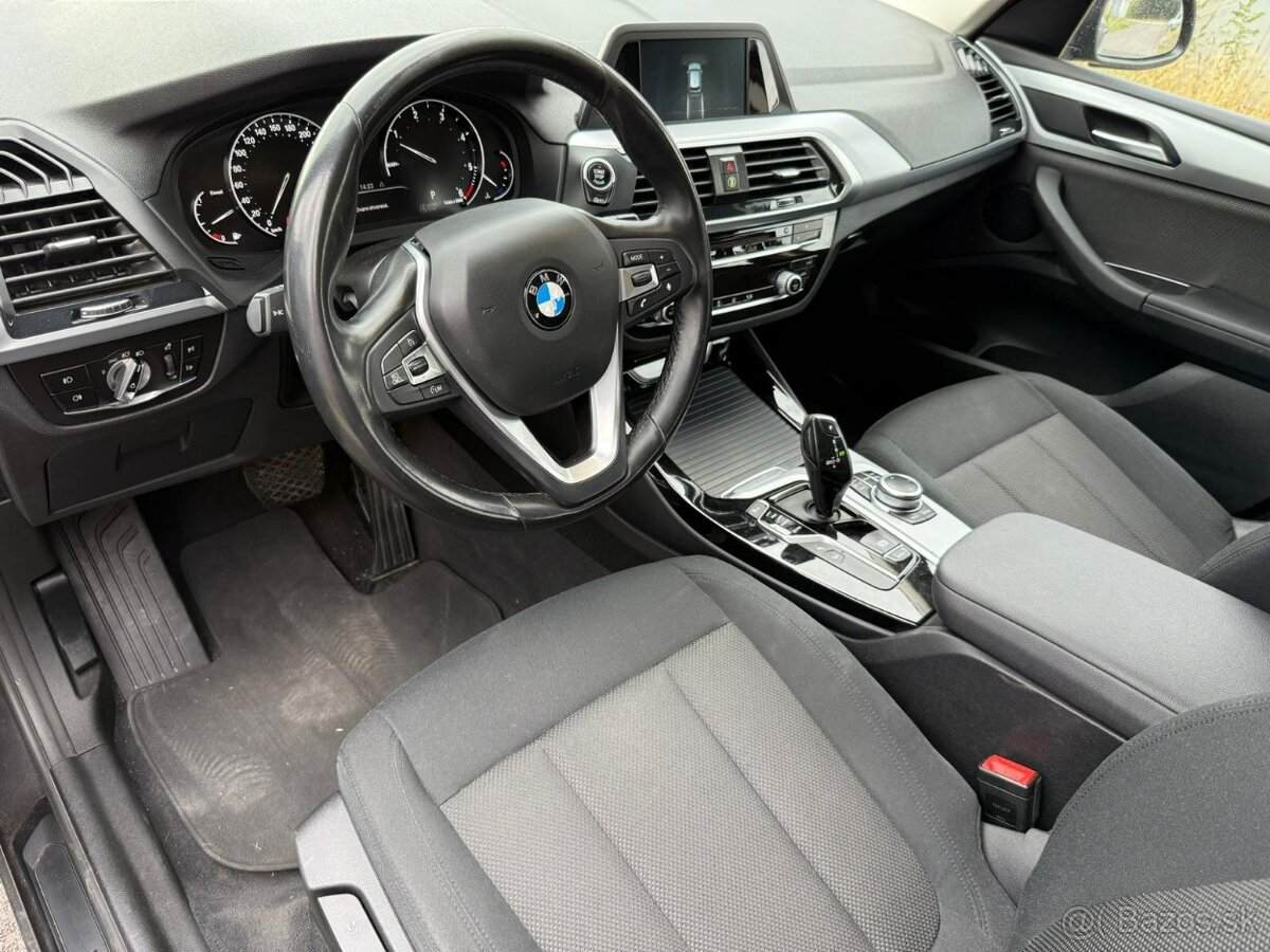 BMW X3 xDrive20d Advantage A/T - 10