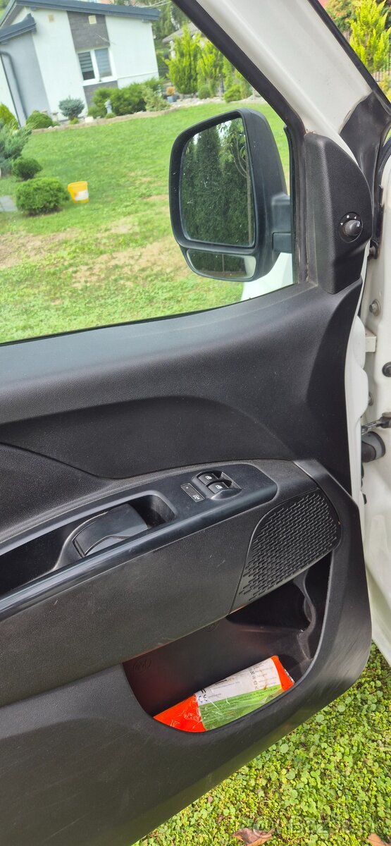 Predam Fiat Doblo 1.3JTD rok 2015. - 10