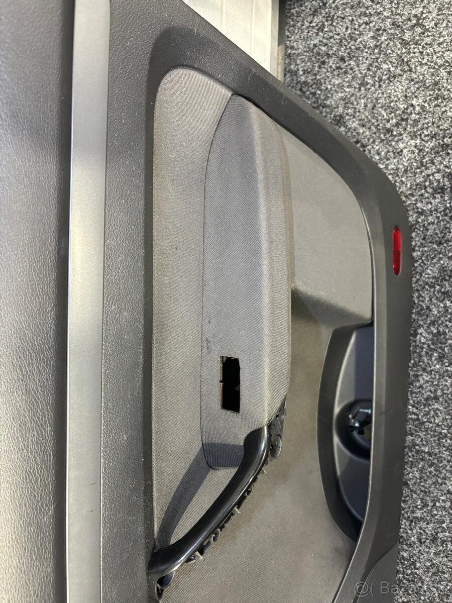 Predám INTERIER sedačky+tapacíre VW TOURAN 1T 7-MIEST - 10