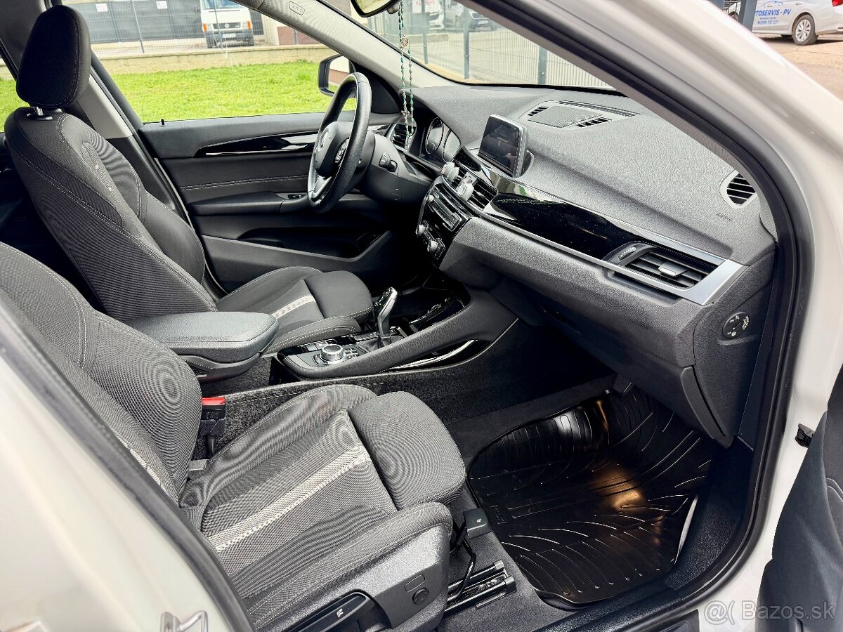 BMW X1 sDrive20i Sportline - 10